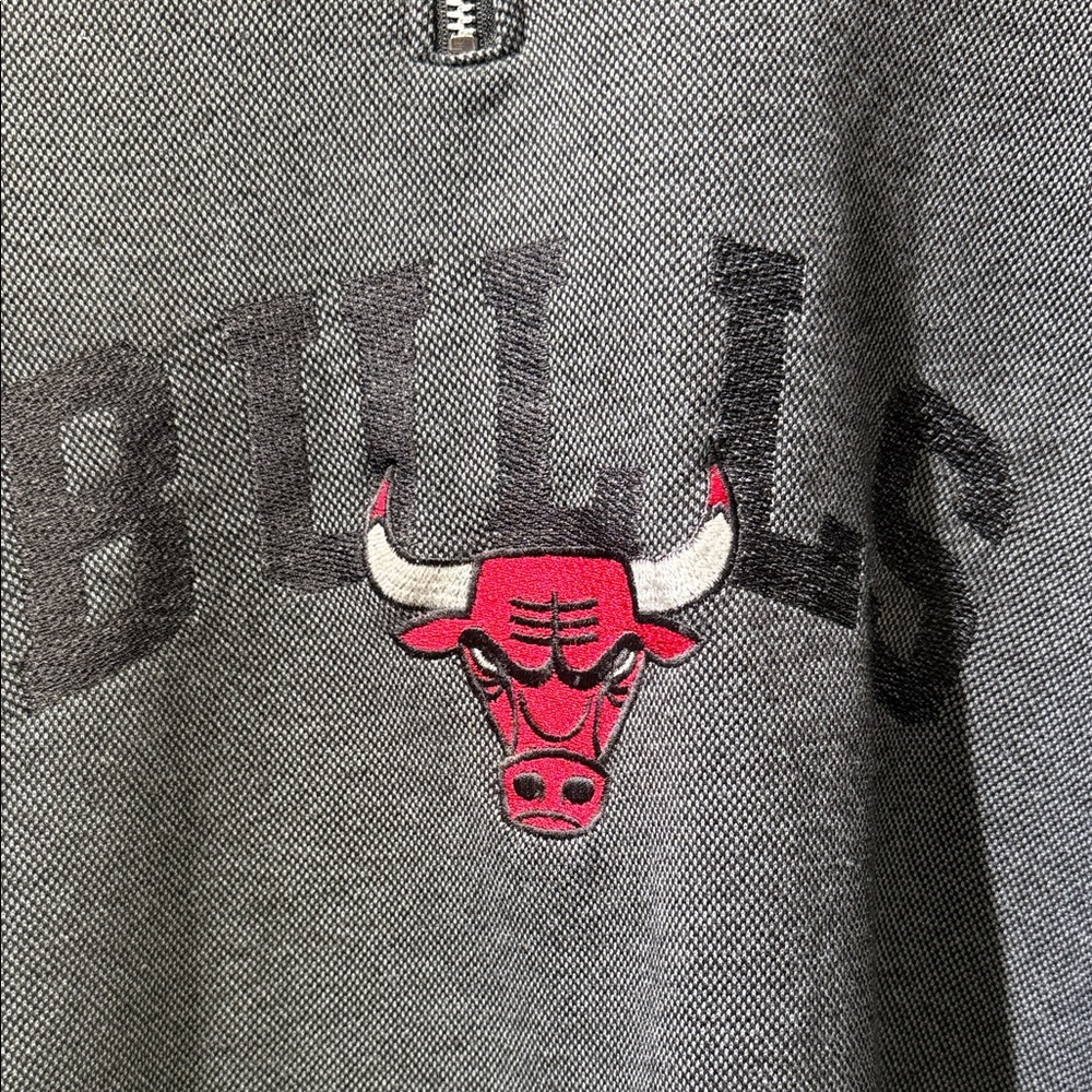 Vintage 90s Pro Player Chicago Bulls Gray Quarter-Zip Sweatshirt - Picture 3 of 8